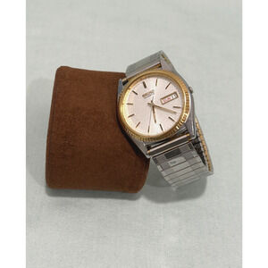 Vintage Seiko Quartz 7N43-8119 Two Tone Day Date Watch Speidel Band